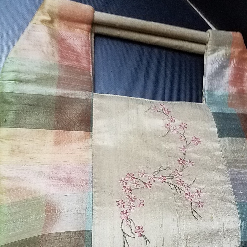 Silk Moyna boro embroidered  bag raw silk colors